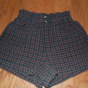 MULTIPLE SOLD SEPARATELY: Womens shorts